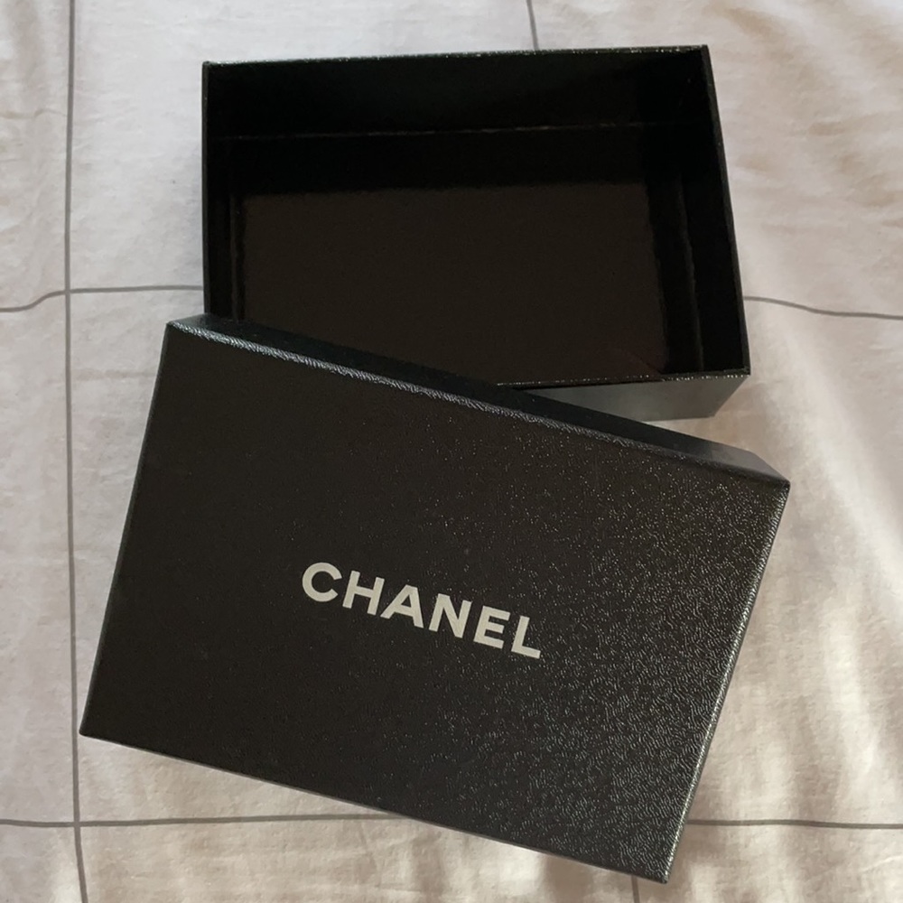 Chanel Box - Picture 4 of 6